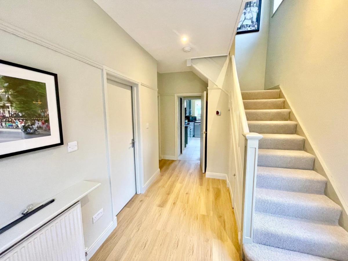 Central Townhouse With Free Off Road Parking And Garden York Exterior foto